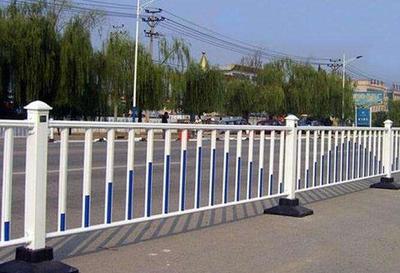 咸寧車道分隔護欄 價格透明、資質齊全、型號多樣、款式新穎，助力道路機動車輛安全通行